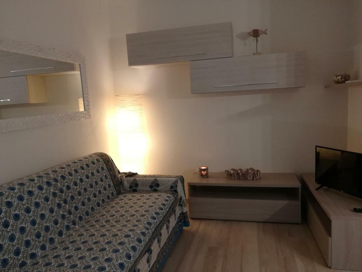 Casa Anna Apartment โมเนเลีย ภายนอก รูปภาพ